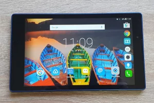 Планшет Lenovo Tab 3 TB3-850M 16GB