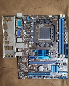 Материнская плата AM3+ ASUS