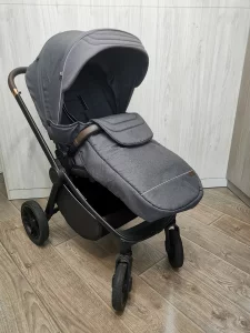 Детская коляска Carrello Epica 2 в 1