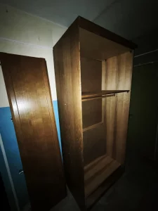Отдам даром прихожую, самовывоз