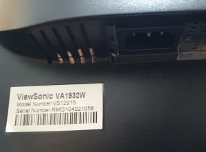 Монитор 19" широкоформатный