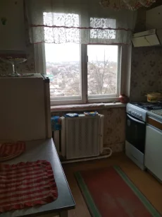 Двухкомнатная квартира 27000 торг, 50.2 общая площадь