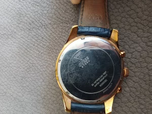 Часы GUESS