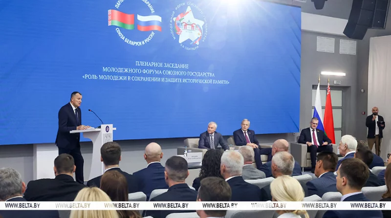 Председатель Могилевского облисполкома предложил создать центр для молодежи на базе Бобруйской крепости