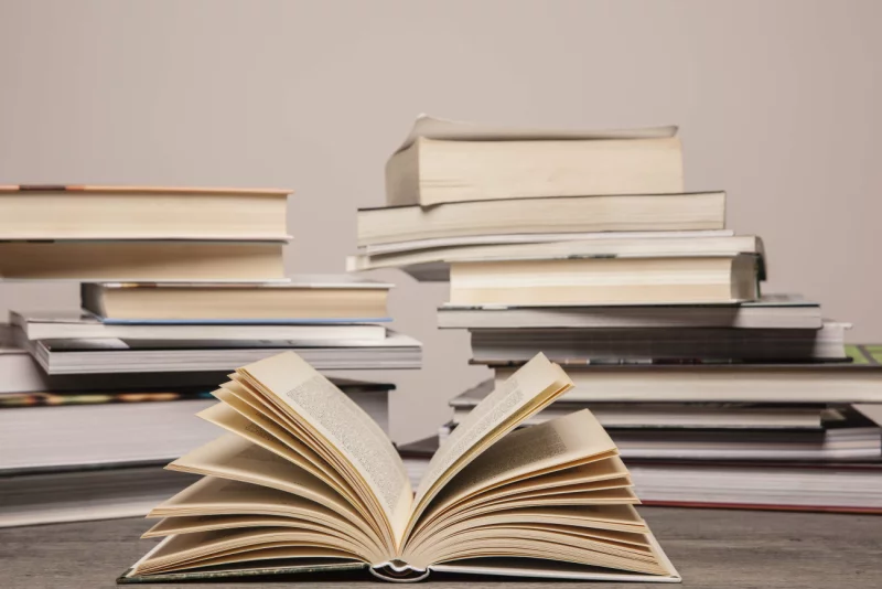 Что почитать? Майская книжная подборка
