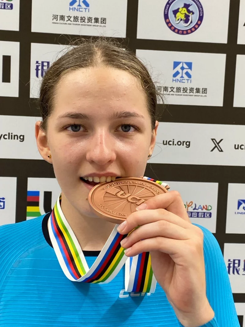 Спорт и путешествия: бобруйчанка Аделина Сакун о летнем ЧМ по велоспорту в Китае и своей бронзе