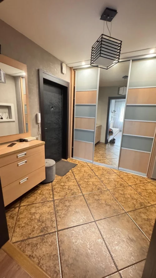 Трехкомнатная квартира с отличным современным ремонтом