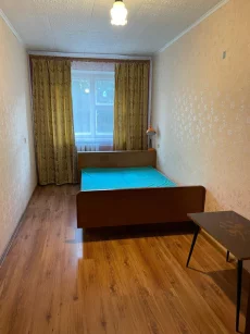 3-х комнатная квартира на длительный срок площадь Ленина