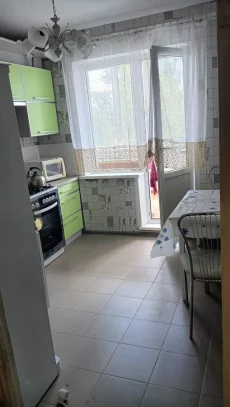 3-х комнатную квартиру на длительный срок
