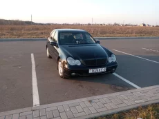 Mercedes Benz C200 2.0 6-МКПП 2002 г/в