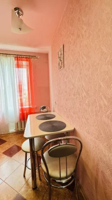 Двухкомнатная квартира по ул. Семёнова, д. 30