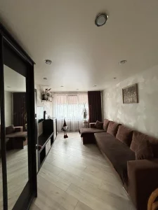 3- комнатная квартира с ремонтом