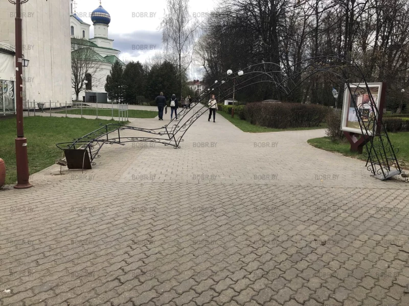 Давно стояла кривая. Теперь вопрос решен кардинально