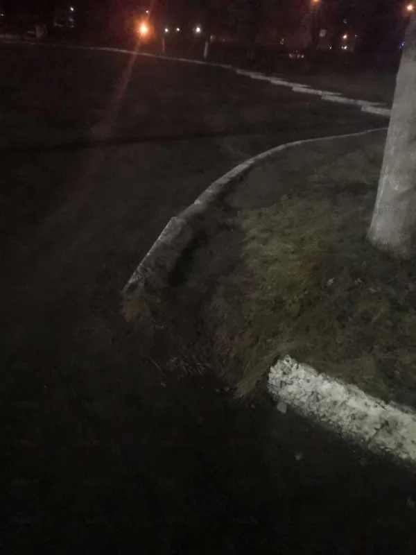 Бордюр "сбежал" 