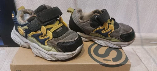 Кросовки для мальчика 7 руб