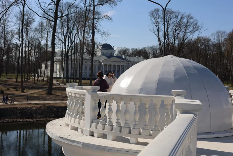 Парк усадьбы Булгаков обрёл парадное убранство. Это шик!