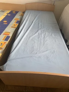 Кровати
