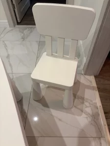Практически новый детский столик и стульчик IKEA
