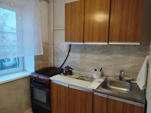 2х комнатную квартиру в районе белой церкви,