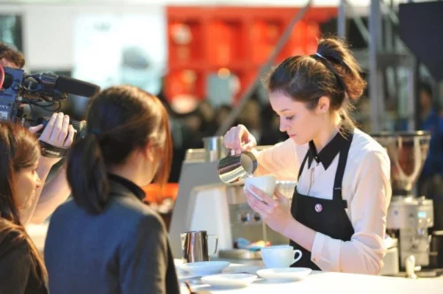 Бариста в Кофейню CafeWhite