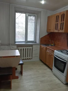 2-х комнатную квартиру на длительный срок