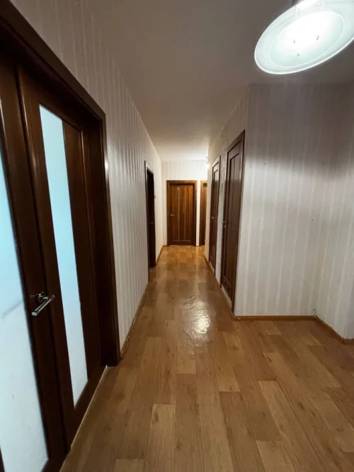 Трехкомнатная квартира на ул. Ковзана, д. 58