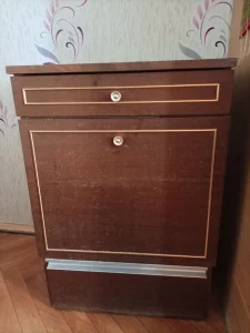 Тумбочки прикроватные
