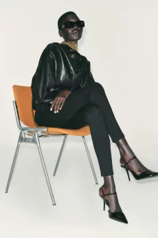 Туфли Zara, р 35, цвет черный, новые - 145 руб