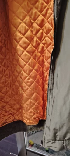 Удлиненная парка Bershka.