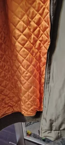 Удлиненная парка Bershka.