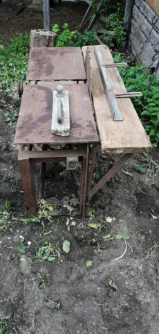 Деревообрабатывающий станок