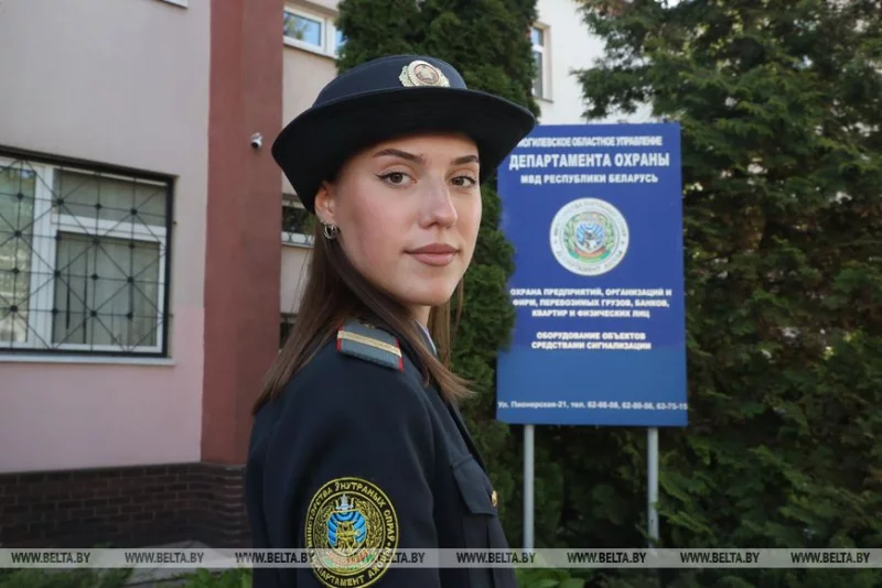 "Сцена - как прыжок с парашютом". Участница "Мисс Департамента охраны" из Бобруйска рассказала о работе, хобби и подготовке к конкурсу