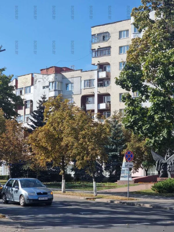 Облупленные фасады в историческом центре города.