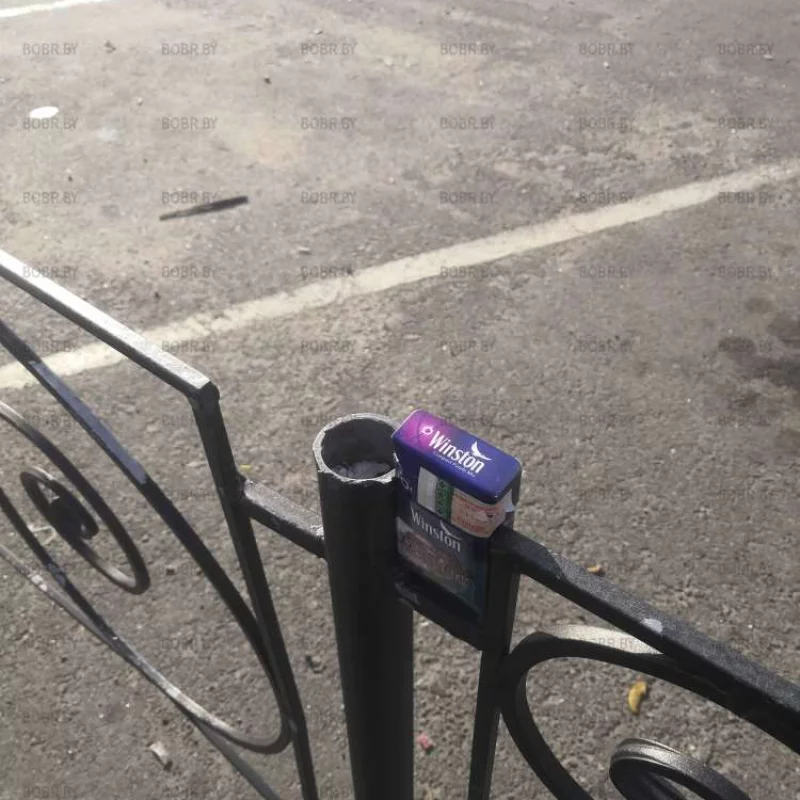 Покурил, но забыл что нужно выкидывать мусор за собой... 