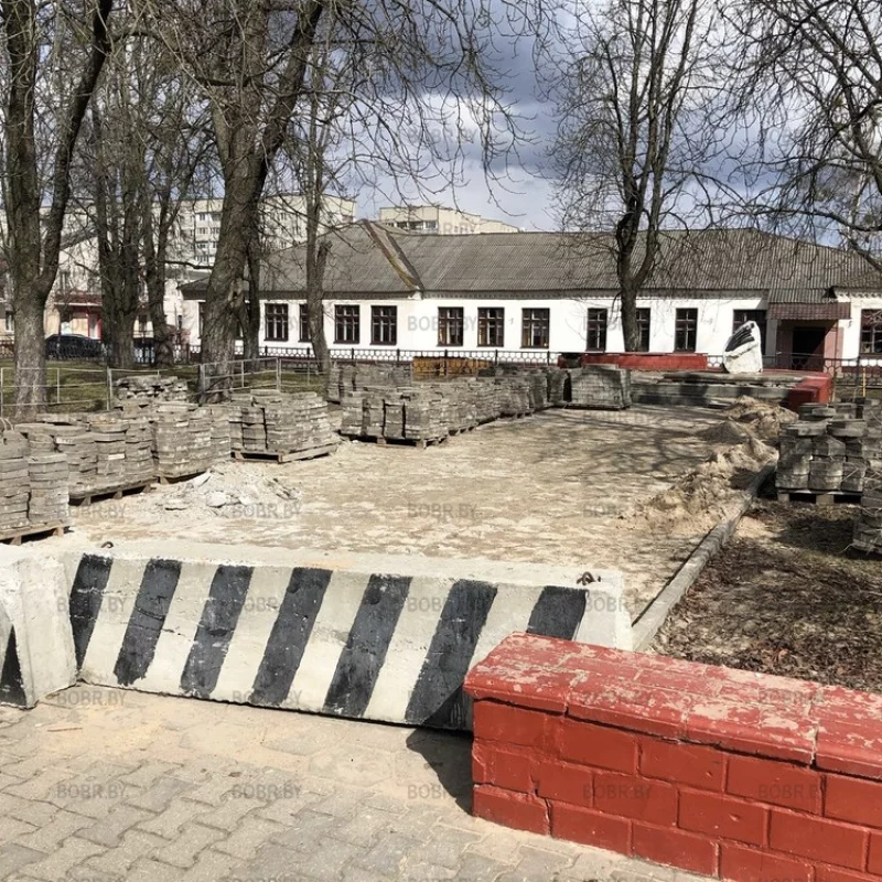 Рабочий день, а никого нет