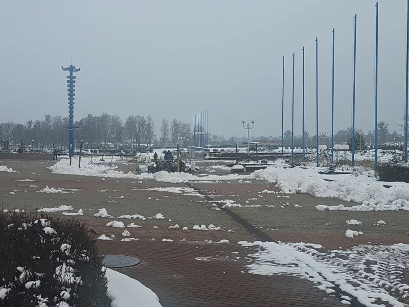 Ремонт ливневки возле Ледового