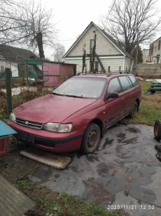 Тойота Карина по запчастям