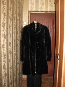 Продам шубу под котик размер 48