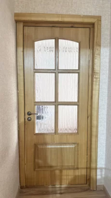 Двери б/у комплект из пяти штук массив ФандоК