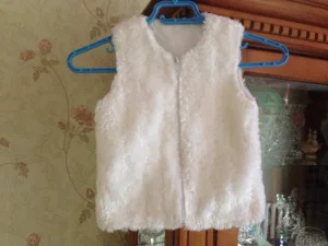 Меховая жилеточка