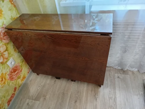 Стол-книга