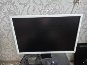 Монитор Samsung SyncMaster 22 дюйма 2243NW 20 рублей