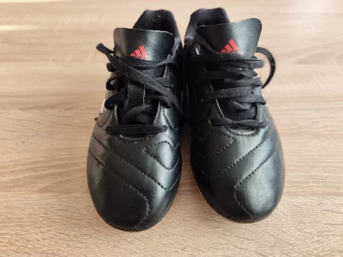 Бутсы Adidas детские, р. 31 (для тренировок/футбола)
