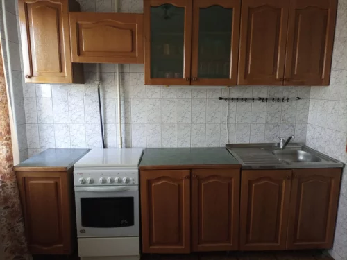 Кухня, шпон, 2м с мойкой и смесителем