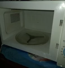 Продам микроволновку LG