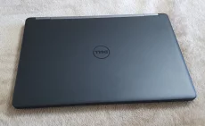 Ноутбук Dell E5570