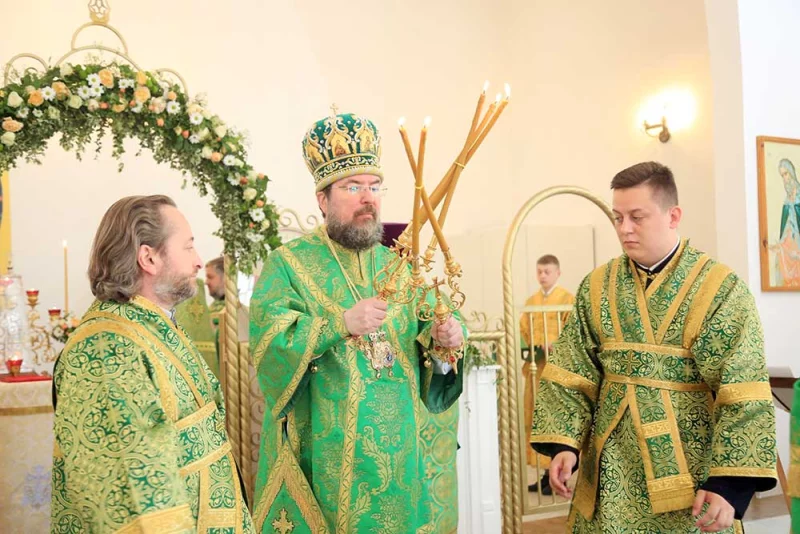 Епископ Бобруйский и Быховский Серафим совершил Божественную литургию в день памяти преподобной Евфросинии Полоцкой