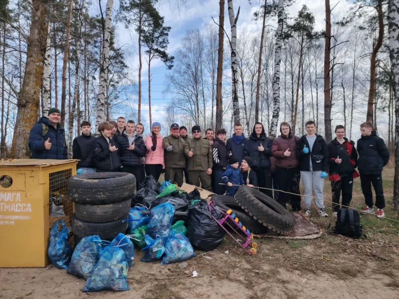 Луковая гора будет чище . Как провели городской  субботник на этой территории