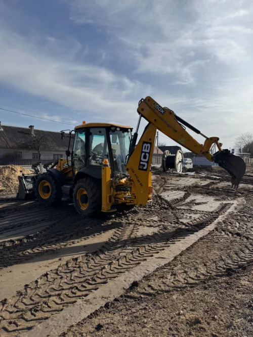 Арена экскаватора- погрузчика, Аренда манипулятора