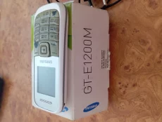 Кнопочный телефон